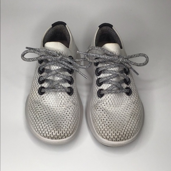 ALLBIRDS Tree Dasher in Quartz. - Picture 2 of 13